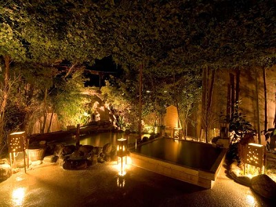 �i����ݕʑ��⁕��R���h�~�j�A����E�F���l�X�̐X�ɓ�