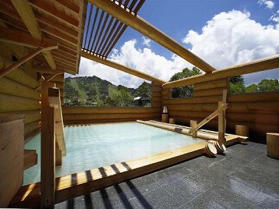 �O���[�v�ݐ؃o�X�ōs���@�X�L�[���X�m�{�c�A�[