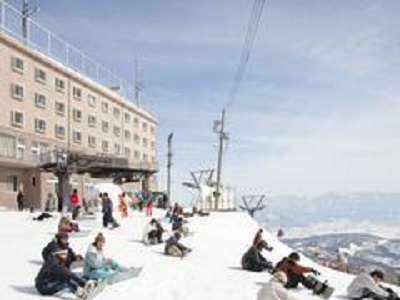 �O���[�v�ݐ؃o�X�ōs���@�X�L�[���X�m�{�c�A�[